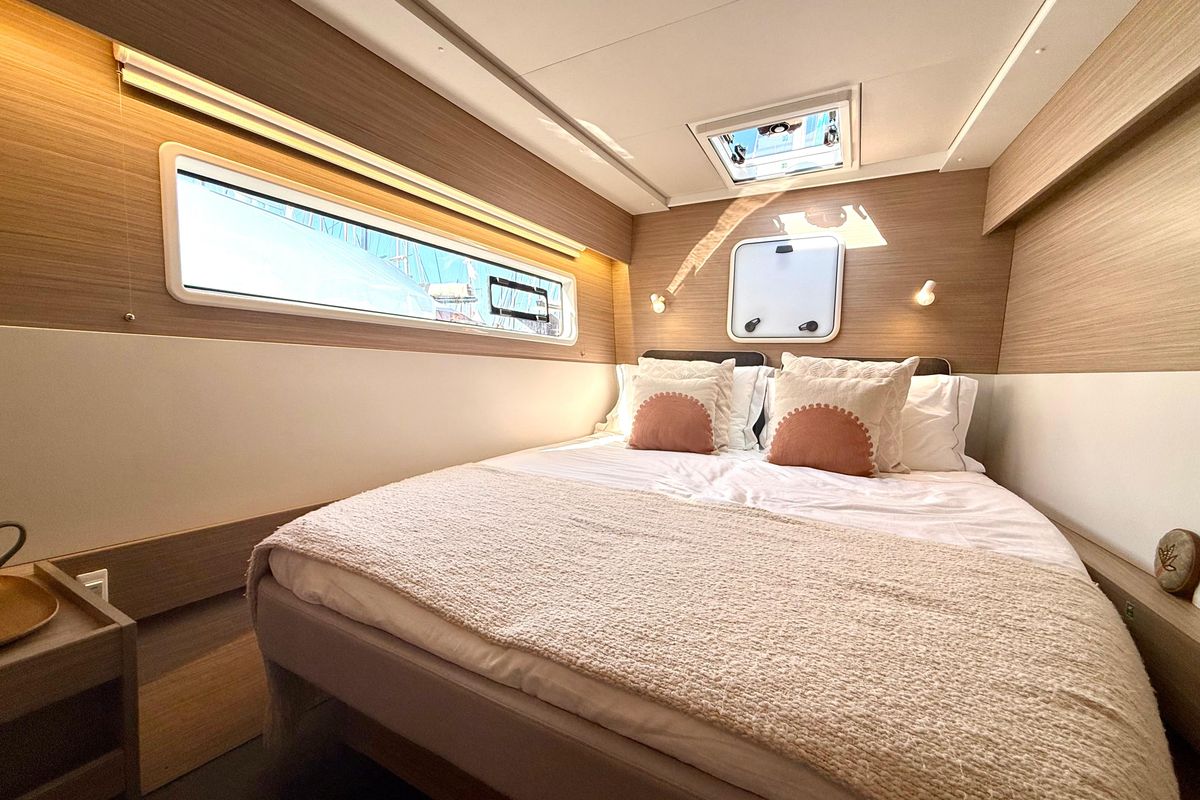 Cabin on Buongiorno Principessa, a Lagoon 43 catamaran at Salerno, Italy