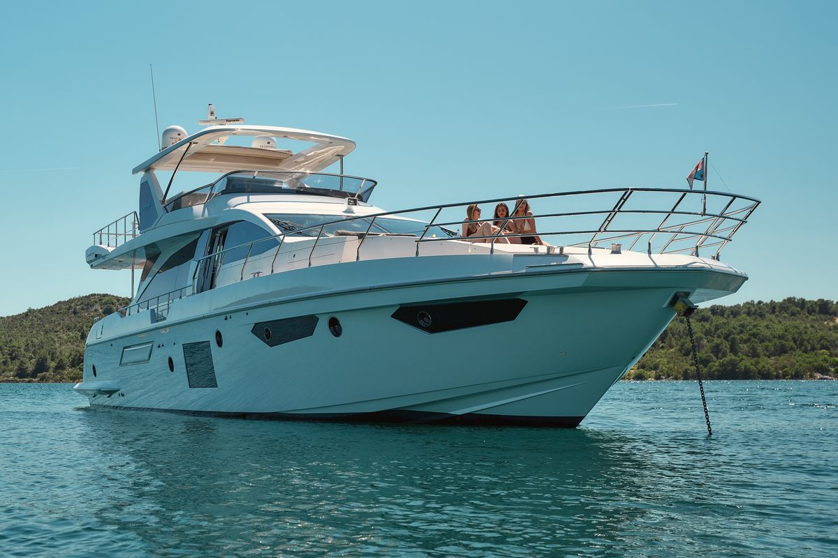 Exterior view of Alyss, a Azimut 72 yacht at Skradin, Croatia