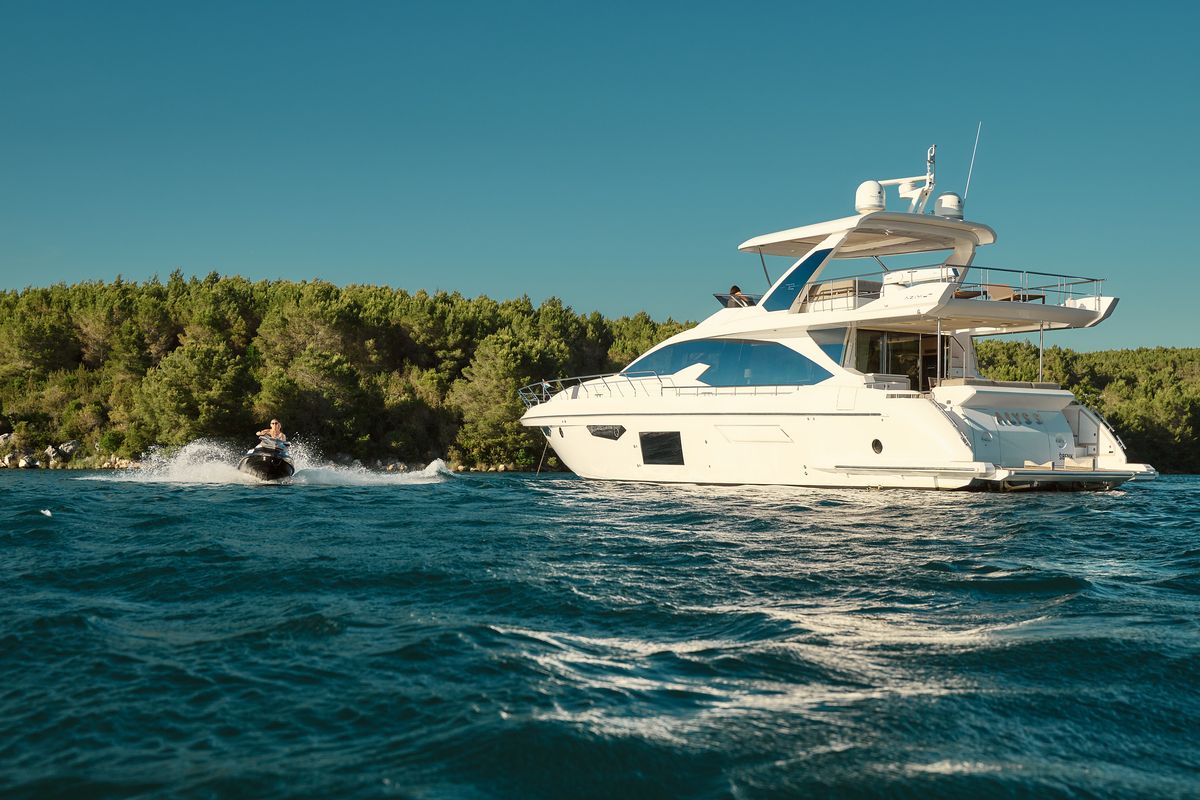 Exterior view of Alyss, a Azimut 72 yacht at Skradin, Croatia