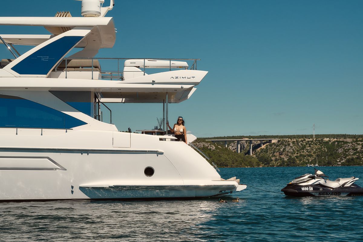 Exterior view of Alyss, a Azimut 72 yacht at Skradin, Croatia