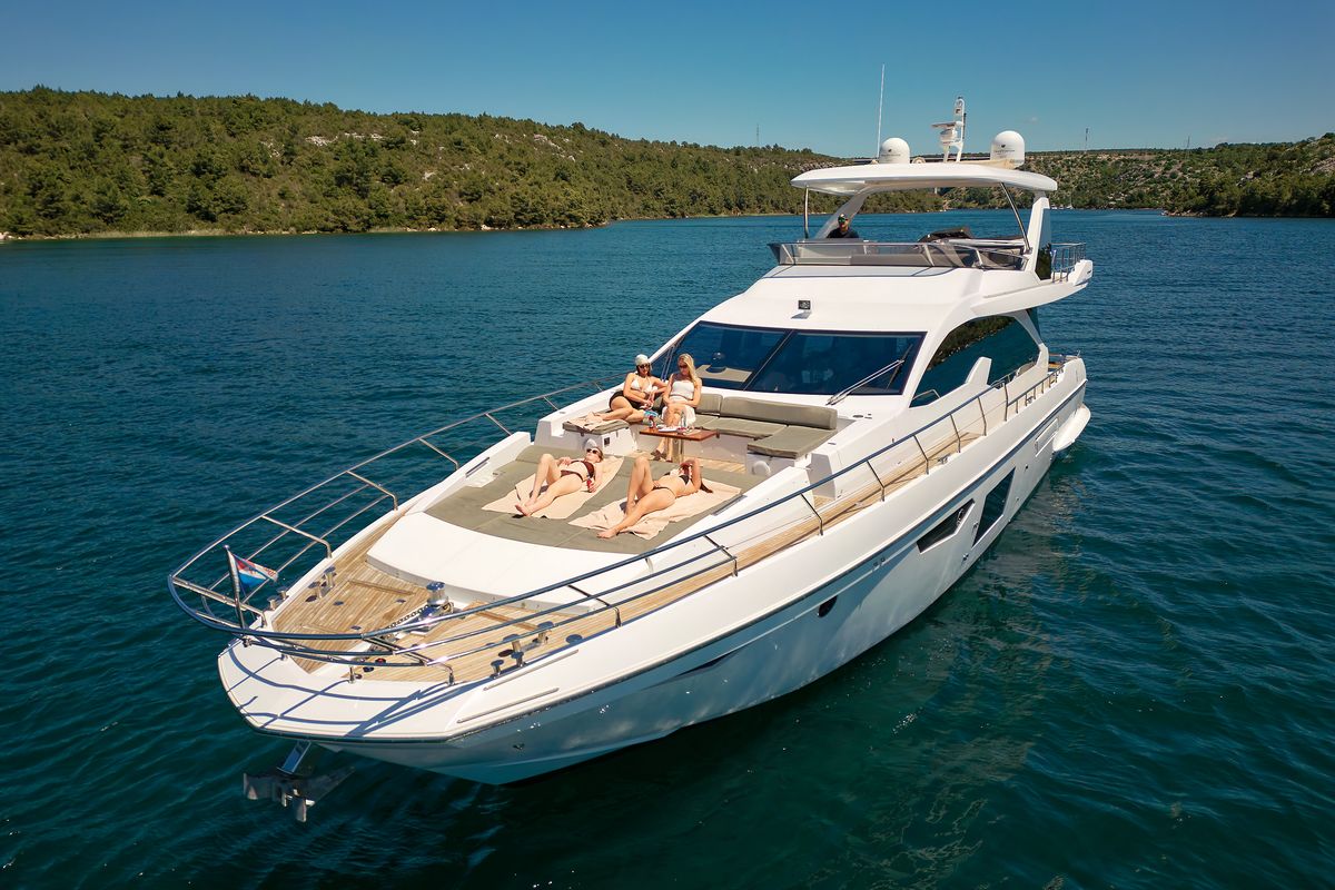 Exterior view of Alyss, a Azimut 72 yacht at Skradin, Croatia