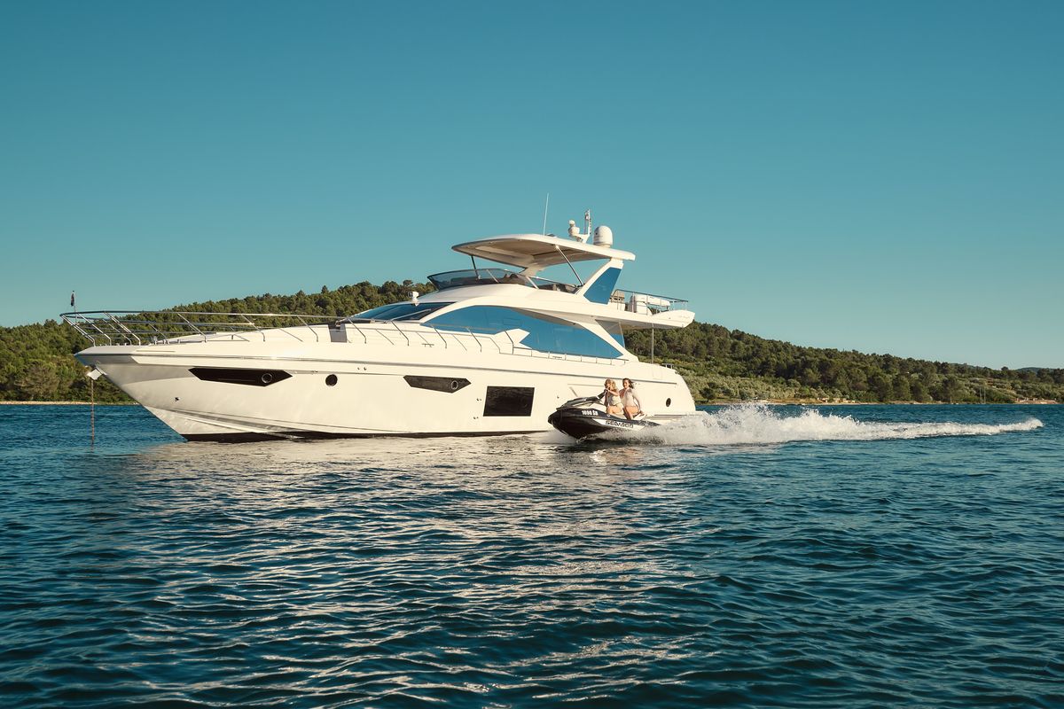 Exterior view of Alyss, a Azimut 72 yacht at Skradin, Croatia