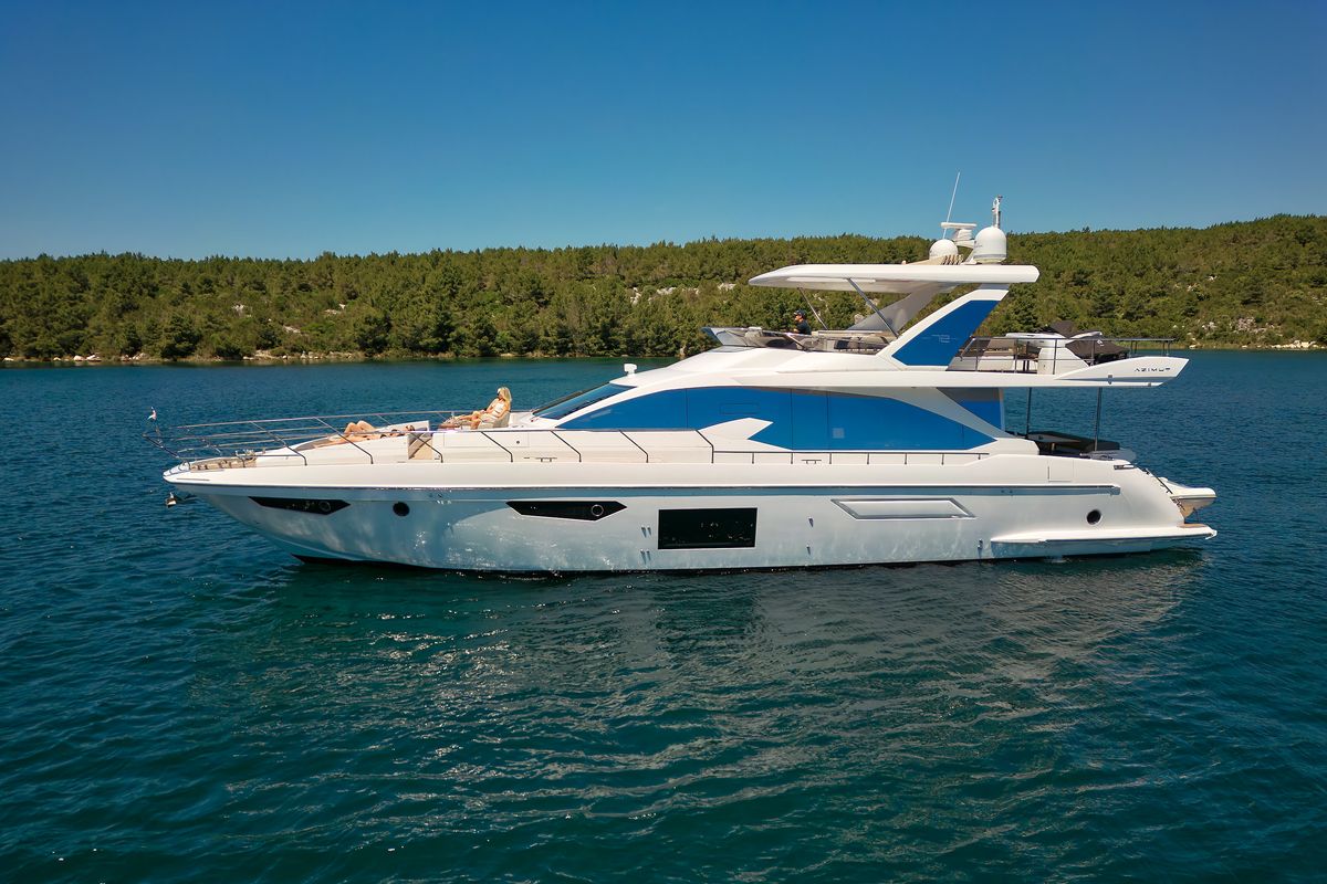Exterior view of Alyss, a Azimut 72 yacht at Skradin, Croatia