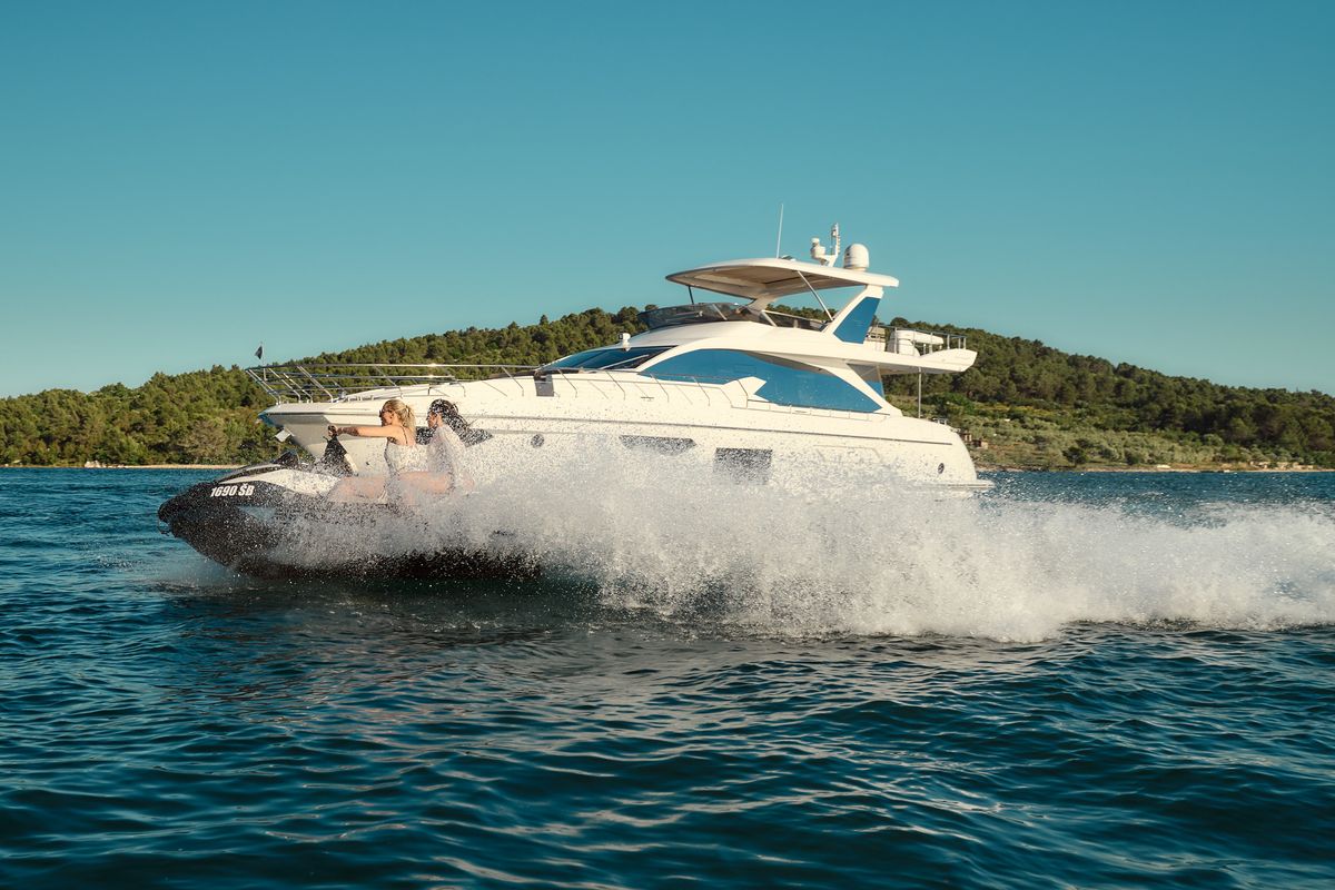 Alyss, a Azimut 72 yacht at Skradin, Croatia