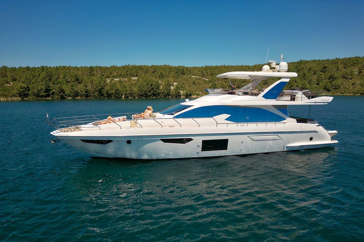 Exterior view of Alyss, a Azimut 72 yacht at Skradin, Croatia