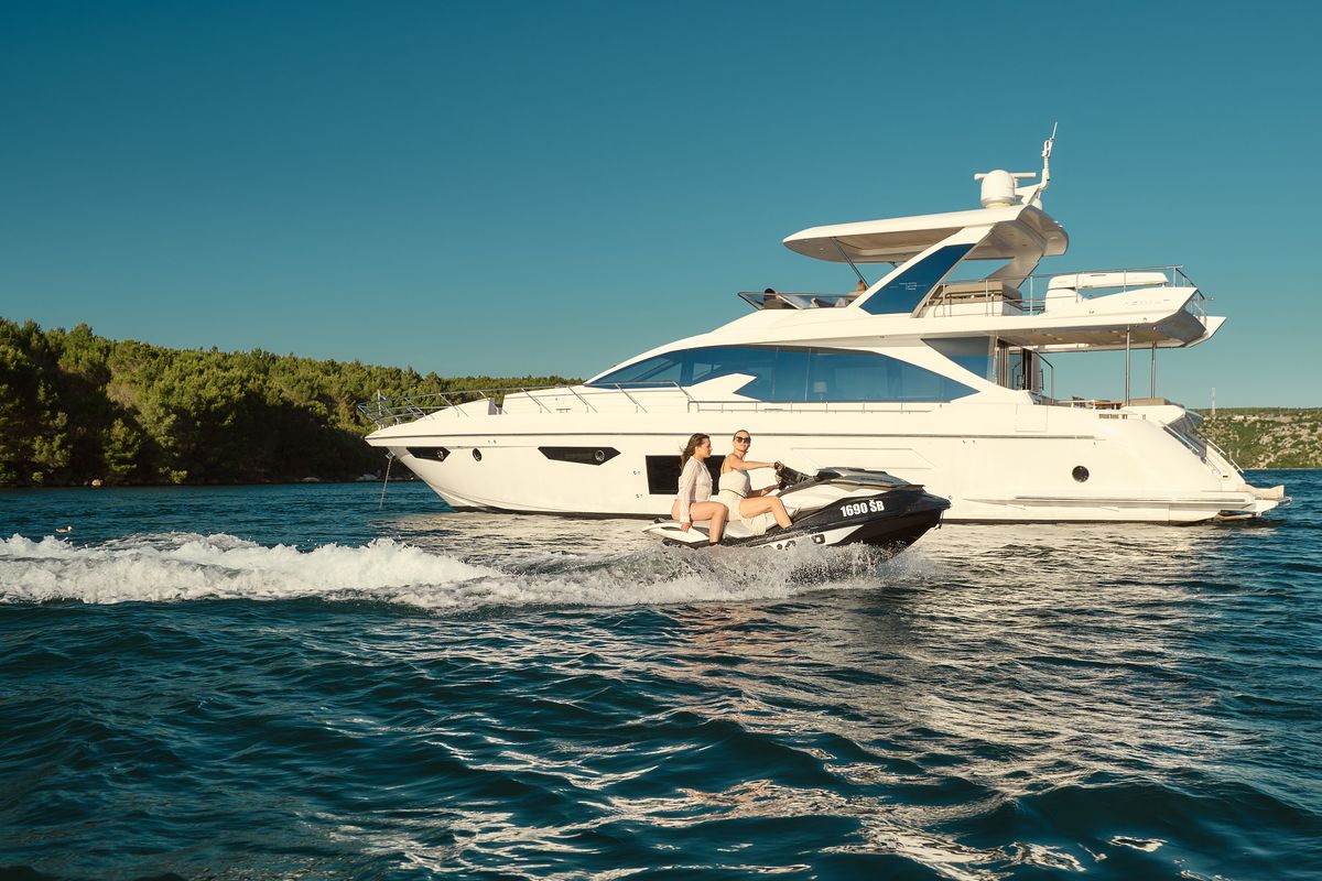 Exterior view of Alyss, a Azimut 72 yacht at Skradin, Croatia