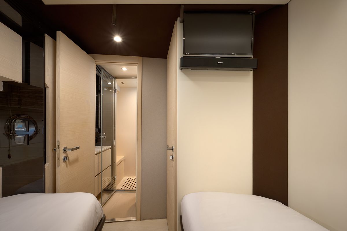 Cabin on Alyss, a Azimut 72 yacht at Skradin, Croatia