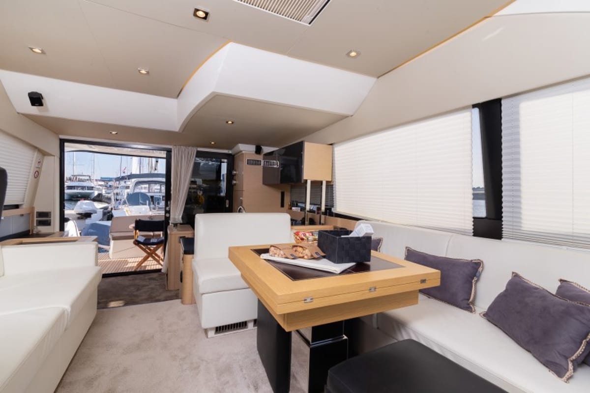 Salon of Serendipity I, a Prestige 500 motorboat at Grad Šibenik, Croatia