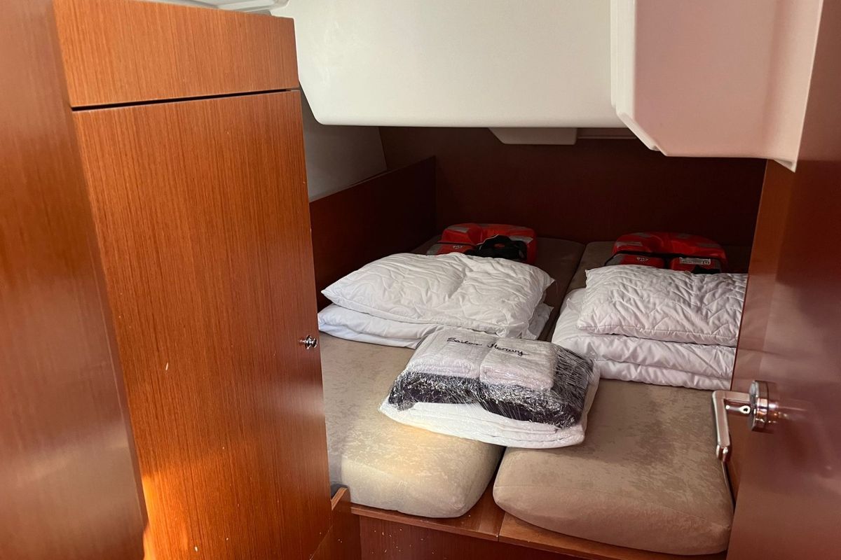 Cabin on Sailor Mercury, a Beneteau Oceanis 38.1 sailboat at Split, Croatia
