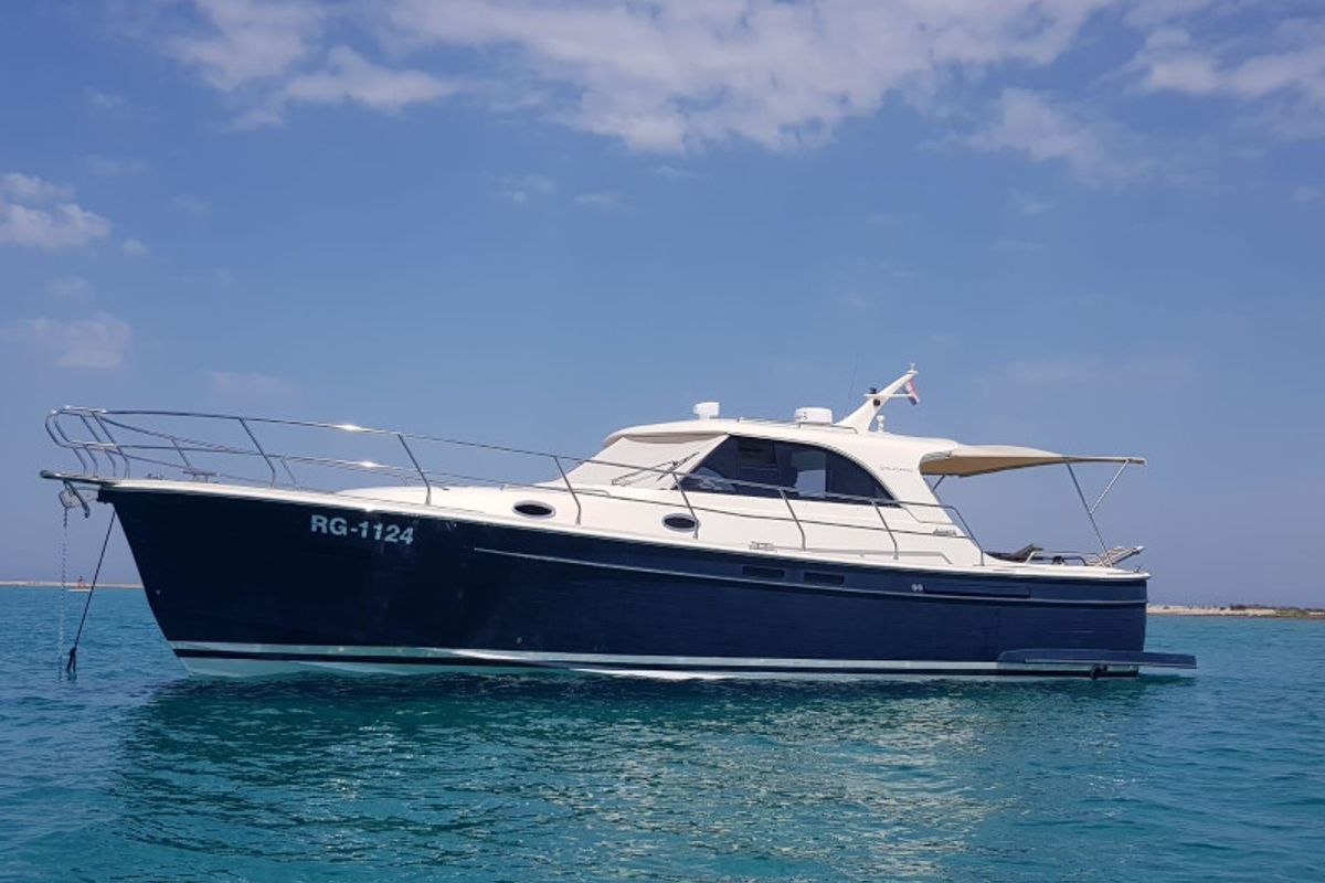 Exterior view of Tina II, a SAS - Vektor Adriana 44 motorboat at Zadar, Croatia