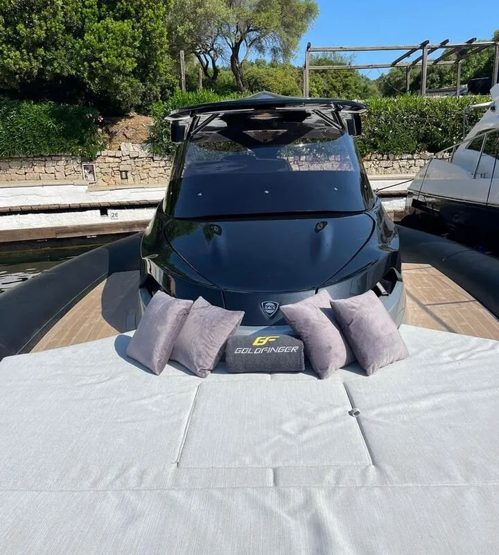 Deck of Goldfinger, a Brig Eagle 10 rib at Figari/Golfo Aranci, Italy