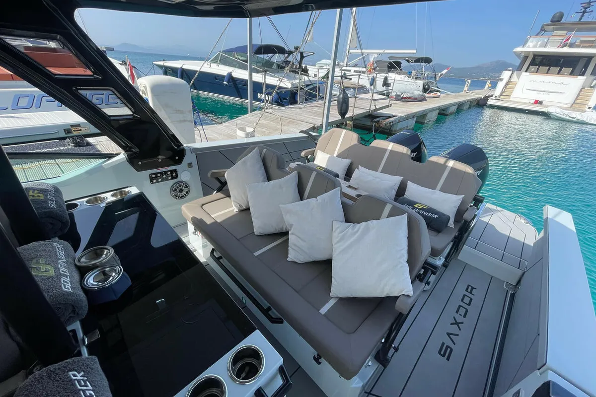Deck of Goldfinger, a Brig Eagle 10 rib at Figari/Golfo Aranci, Italy