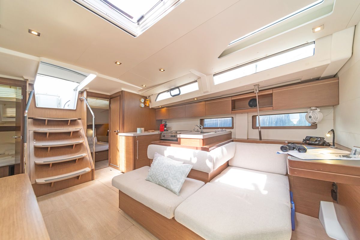 Salon of Babakita, a Beneteau Oceanis 51.1 sailboat at Gouvia, Greece