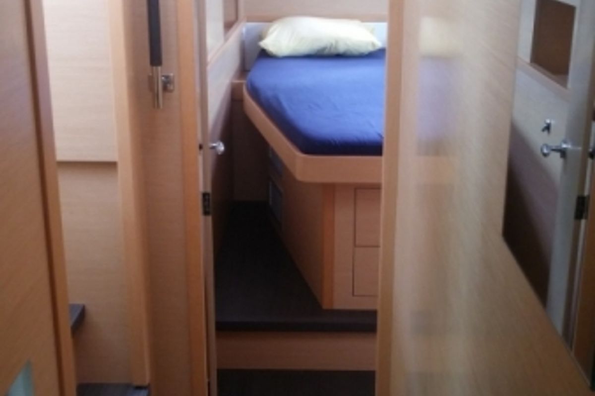 Cabin on Trixi, a Lagoon 400 S2 catamaran at Le Gosier, France