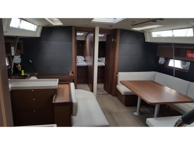 Salon of Nicolaos, a Beneteau Oceanis 51.1 sailboat at Tourlos, Greece