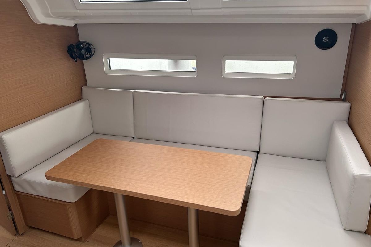 Salon of Titzi, a Jeanneau Sun Odyssey 410 sailboat at Palma de Mallorca, Spain