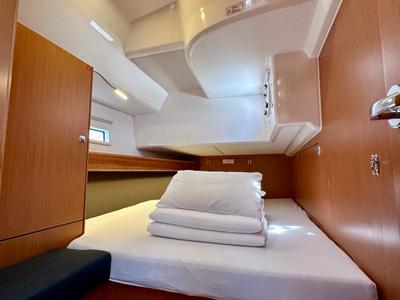 Cabin on Zazu, a Bavaria Cruiser 46 sailboat at Općina Sukošan, Croatia