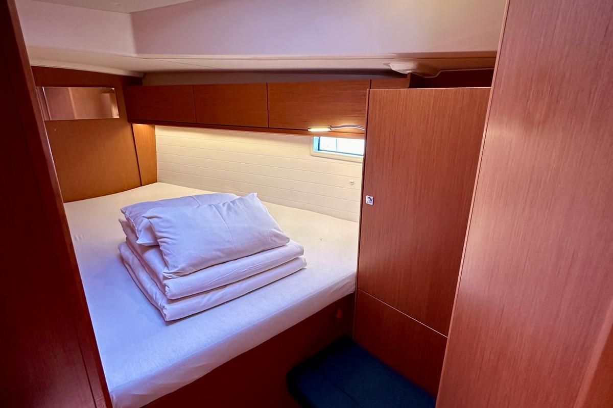 Cabin on Zazu, a Bavaria Cruiser 46 sailboat at Općina Sukošan, Croatia