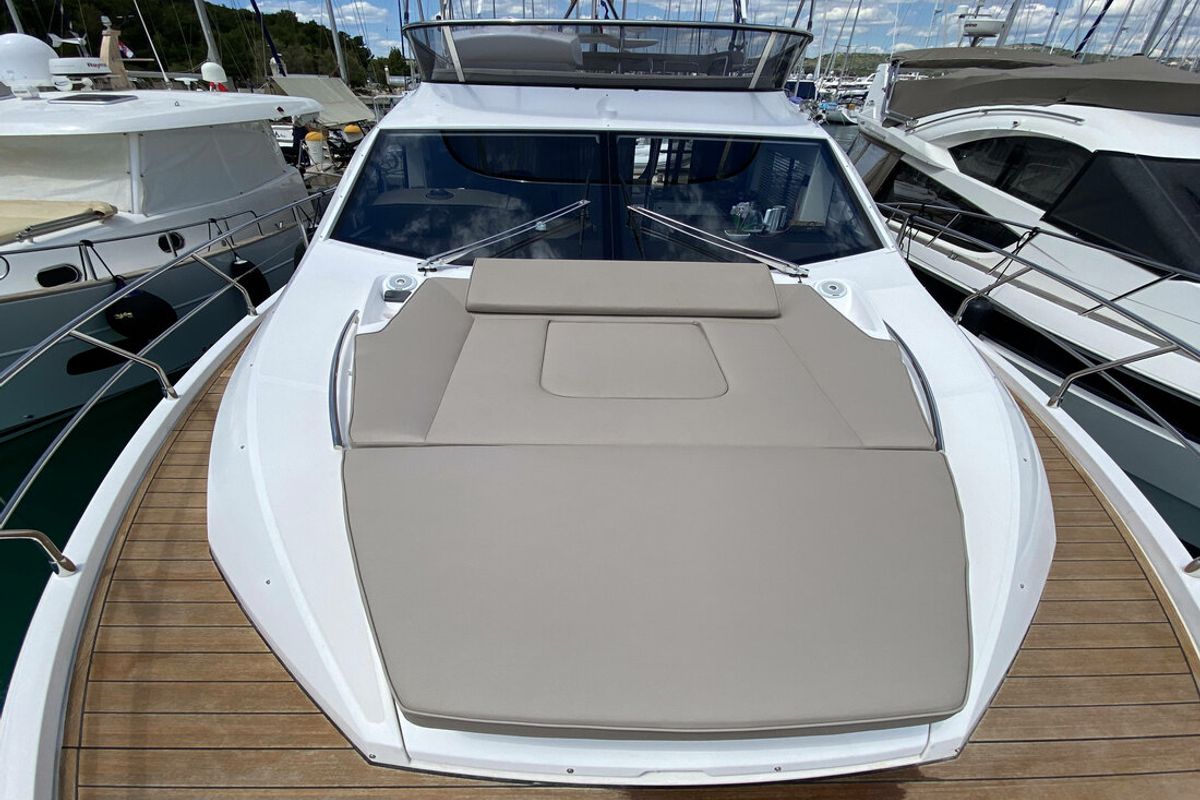 Salon of Sid One, a Sessa Marine Sessa Fly 47 yacht at Grad Šibenik, Croatia