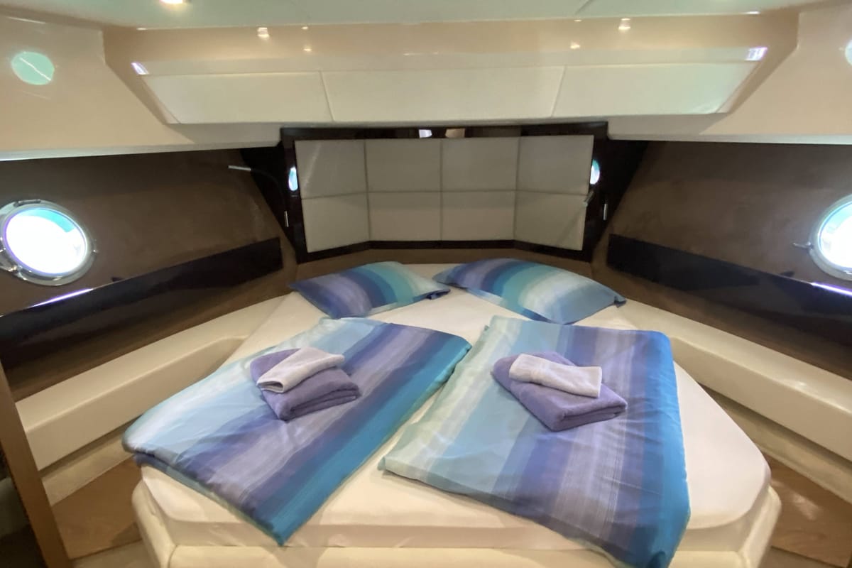 Cabin on Sid One, a Sessa Marine Sessa Fly 47 yacht at Grad Šibenik, Croatia