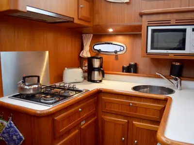 Galley of Drait 116, a De Drait DeLuxe 42 motorboat at Woudsend, Netherlands