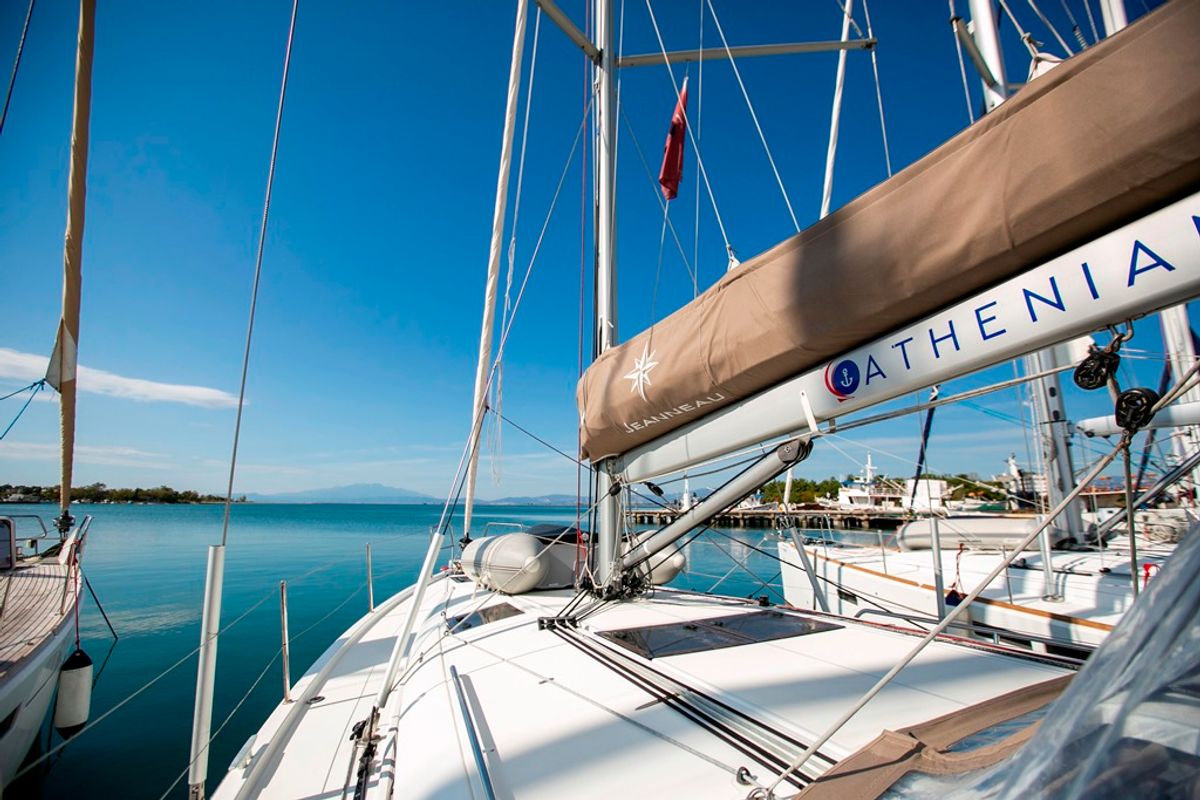 Deck of Homesick George, a Jeanneau Sun Odyssey 440 sailboat at Volos Municipality, Greece