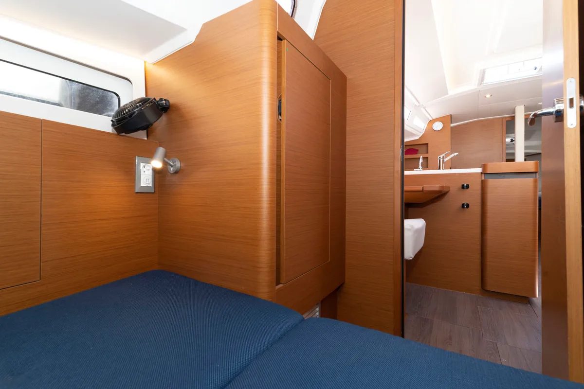 Cabin on SuElli, a Jeanneau Sun Odyssey 410 sailboat at San Miguel de Abona, Spain