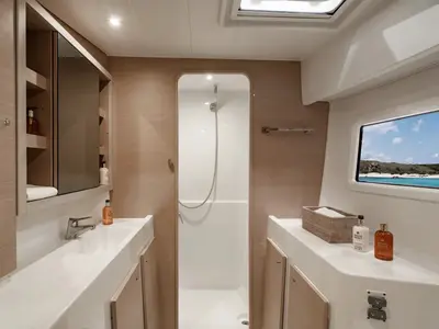 Sea to Sky, a Lagoon Lagoon 42 catamaran at Annapolis, United States
