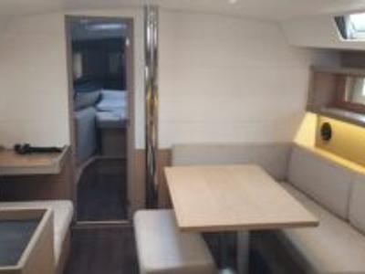 Salon of Alpamapa, a Beneteau Oceanis 45 sailboat at Toulon, France