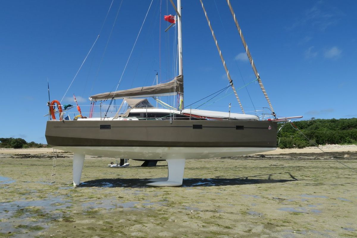 Exterior view of Yume, a RM Yachts RM 10.60 sailboat at Saint-Cast-le-Guildo, France