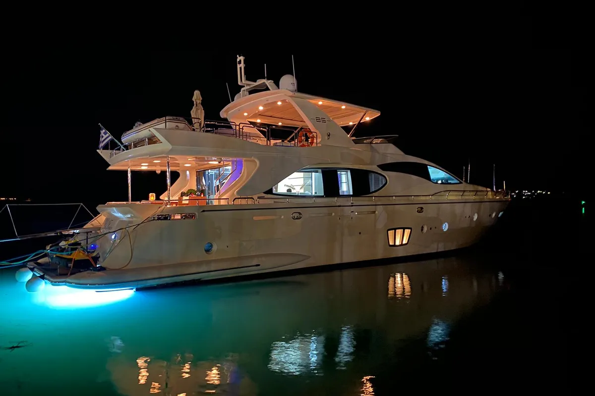 Exterior view of La Fenice, a Azimut 85F yacht at Gouvia, Greece