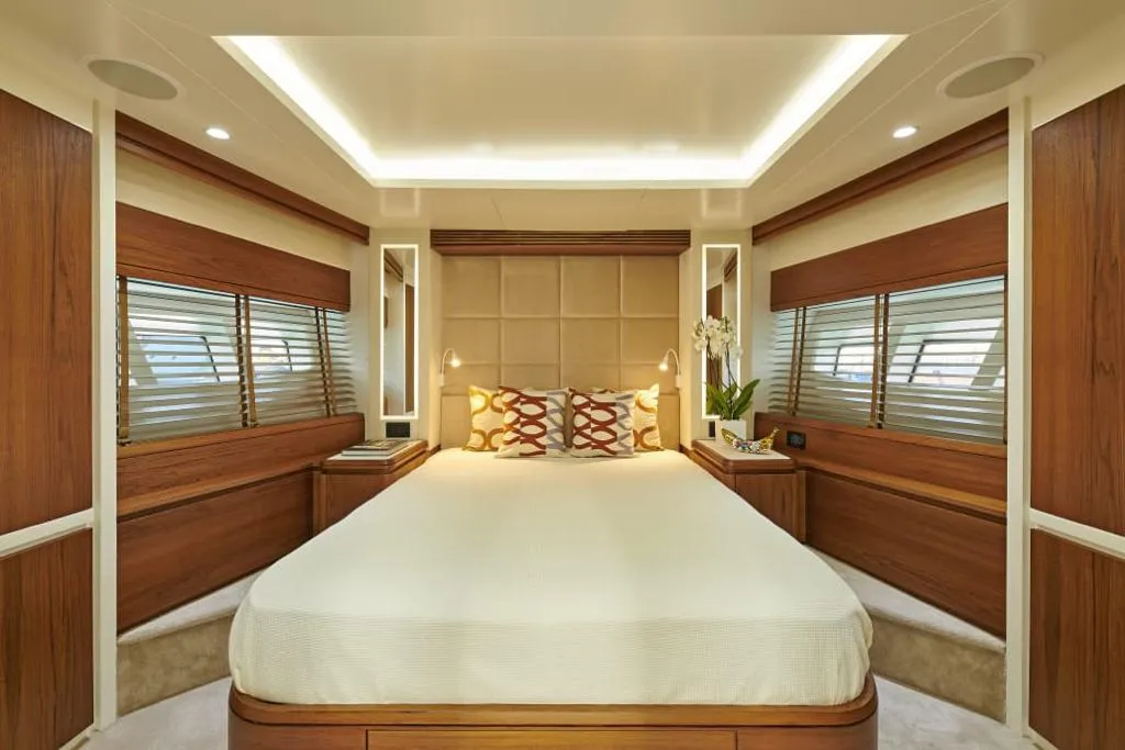 Cabin on La Fenice, a Azimut 85F yacht at Gouvia, Greece