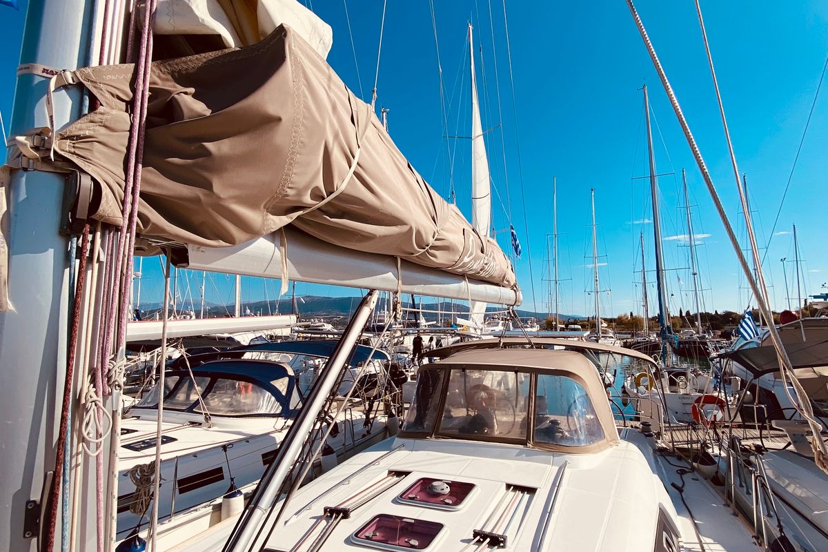 Deck of Pura Vida (Pax 12), a Beneteau Oceanis 50 sailboat at Municipal Unit of Lefkada, Greece