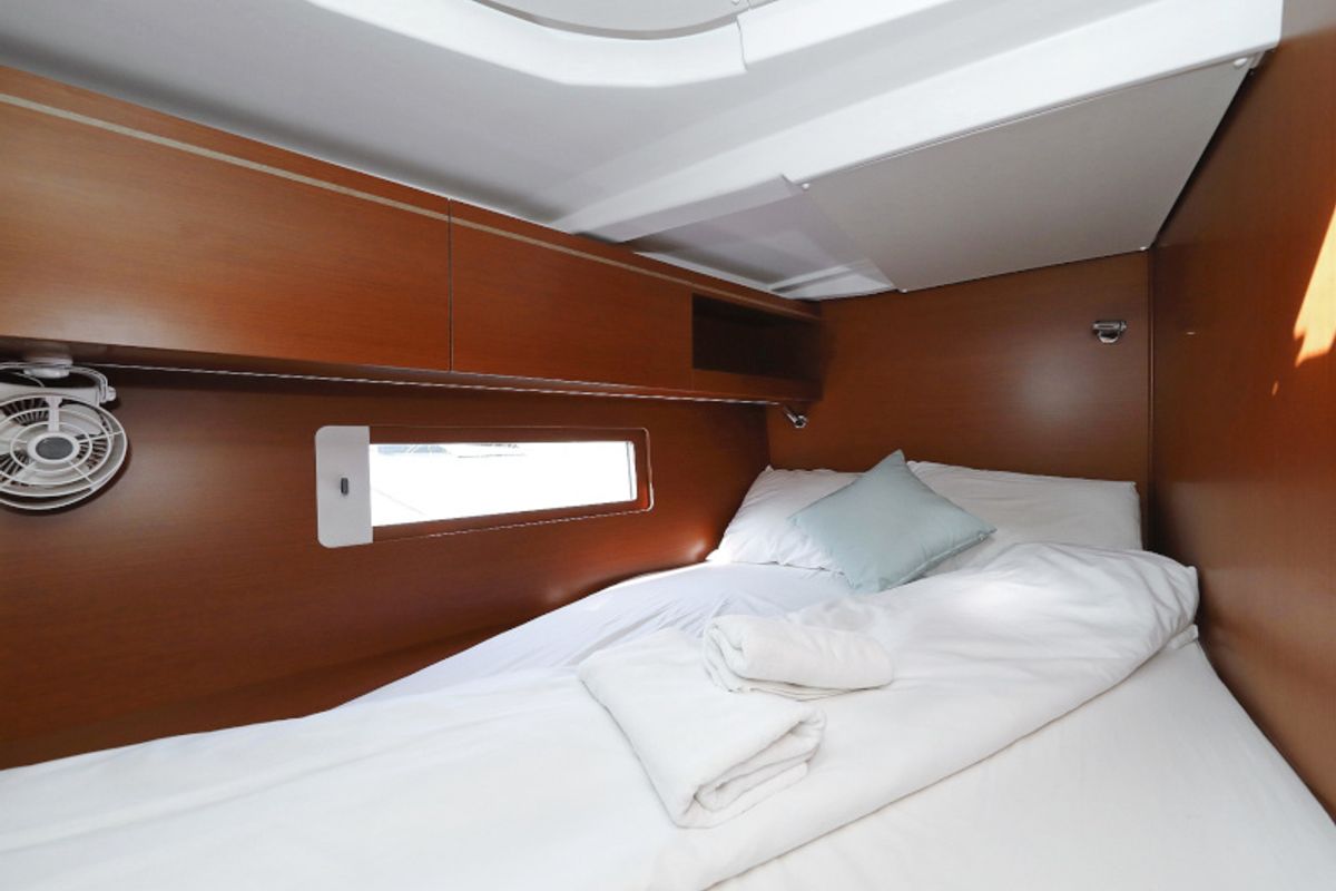 Cabin on Grey Goose, a Beneteau Oceanis 51.1 sailboat at Općina Sukošan, Croatia