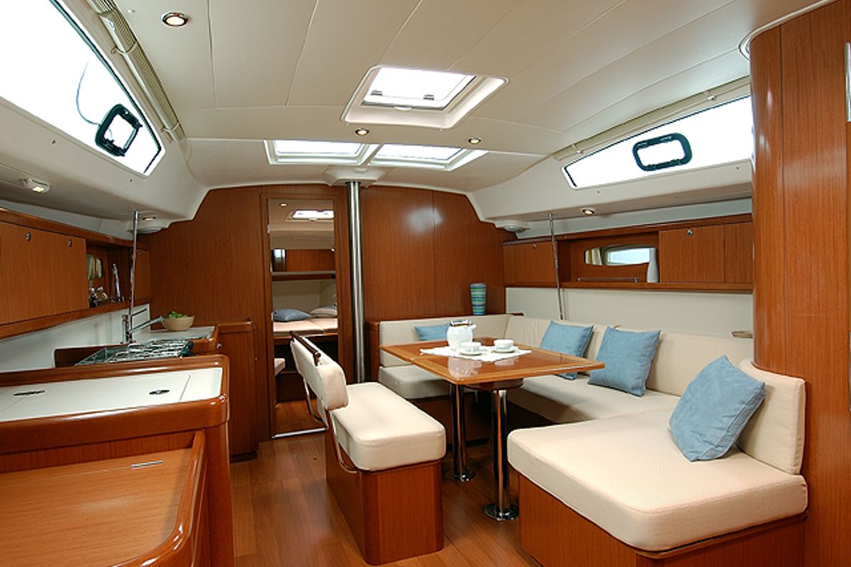 Salon of Alcor, a Beneteau Oceanis 43 sailboat at Cagliari, Italy