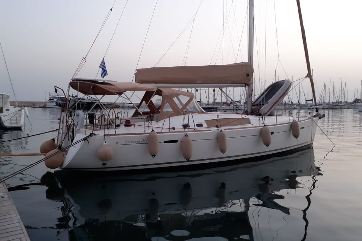 Exterior view of Sail La vie, a Beneteau Oceanis 46 sailboat at Athens, Greece