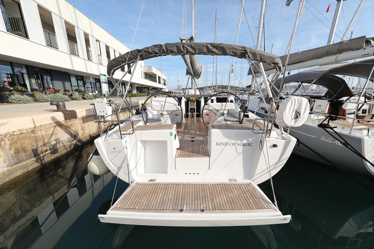 Deck of Kind of magic, a Hanse Yachts Hanse 458 sailboat at Seget Donji, Croatia