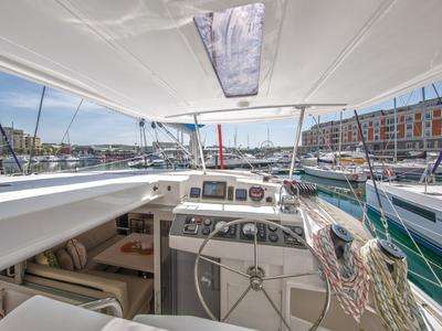Cockpit of Sunsail 404 Classic, a Leopard 40 catamaran at Tonnarella, Italy