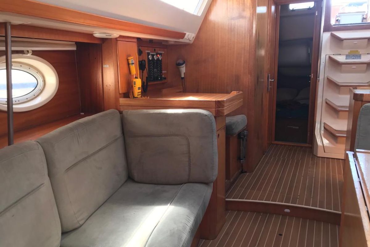 Salon of Alboran XXVI Piñacolada (Las Galletas), a Elan Impression 434 sailboat at Elephant Butte Estates, United States