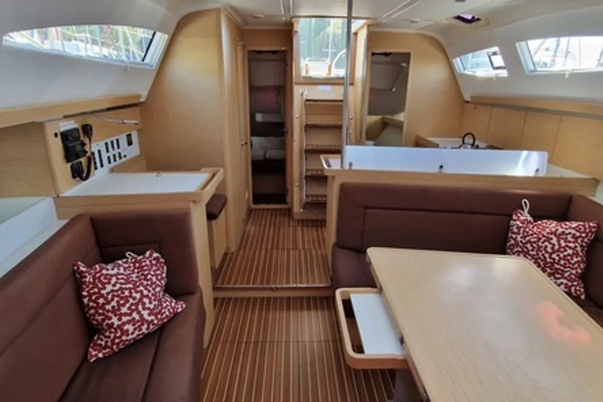 Salon of Skyfall, a Elan Impression 45 sailboat at Slano, Croatia