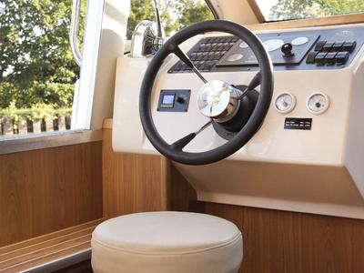 Cockpit of E500-1, a Pénichette Europa E.500 motorboat at Loosdrecht, Netherlands