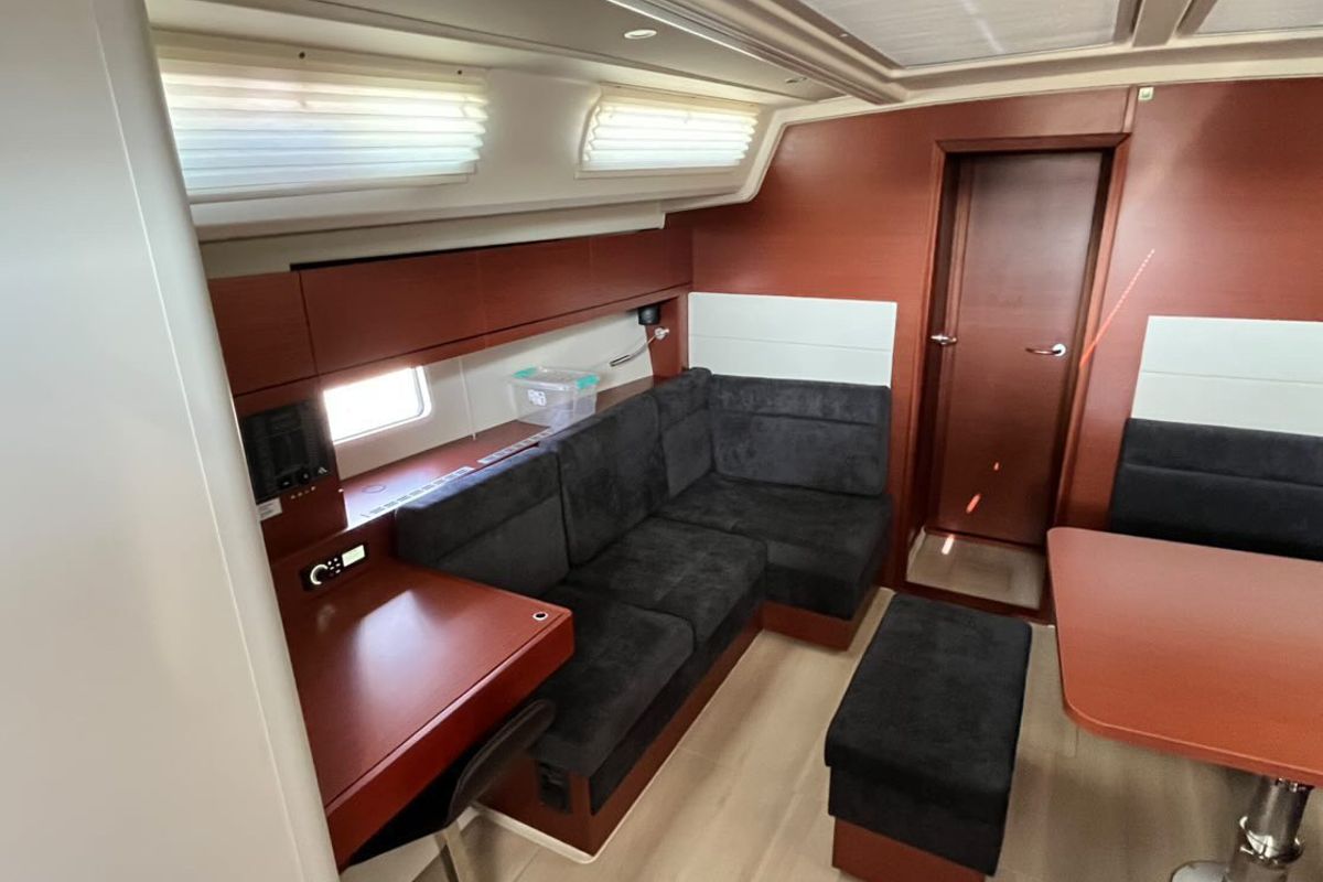 Salon of Avra, a Hanse Yachts Hanse 458 sailboat at Municipal Unit of Lefkada, Greece