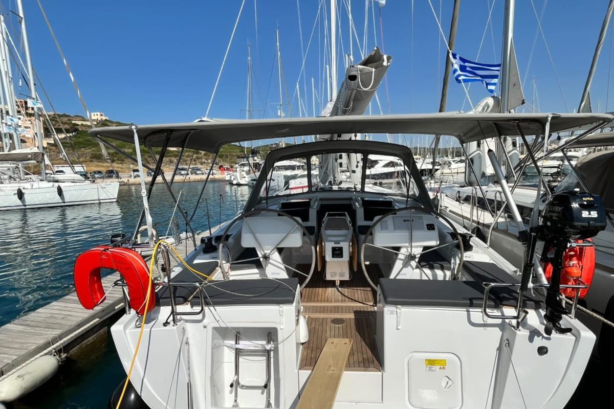 Cockpit of Avra, a Hanse Yachts Hanse 458 sailboat at Municipal Unit of Lefkada, Greece