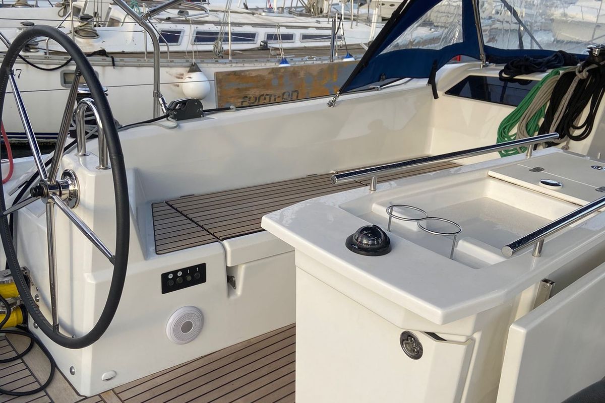 Cockpit of Loreste, a Beneteau Oceanis 40.1 sailboat at Procida, Italy