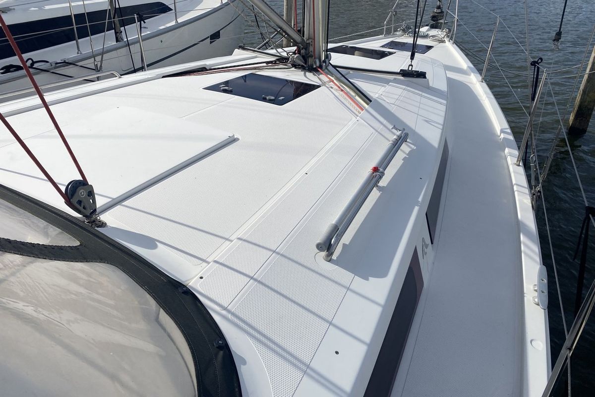 Deck of Kon-Tiki, a Hanse Yachts Hanse 385 sailboat at Grad Pula, Croatia