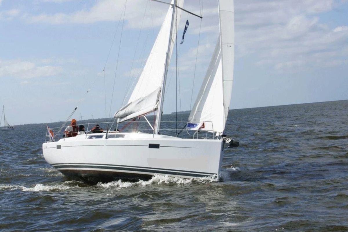 Exterior view of Kon-Tiki, a Hanse Yachts Hanse 385 sailboat at Grad Pula, Croatia