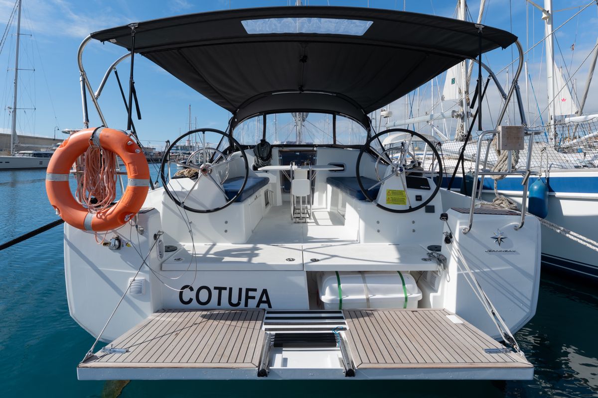 Cockpit of Cotufa, a Jeanneau Sun Odyssey 380 sailboat at es Jonquet, Spain