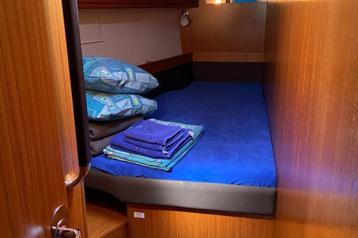 Cabin on Locura, a Bavaria Cruiser 51 sailboat at Općina Vrsar, Croatia