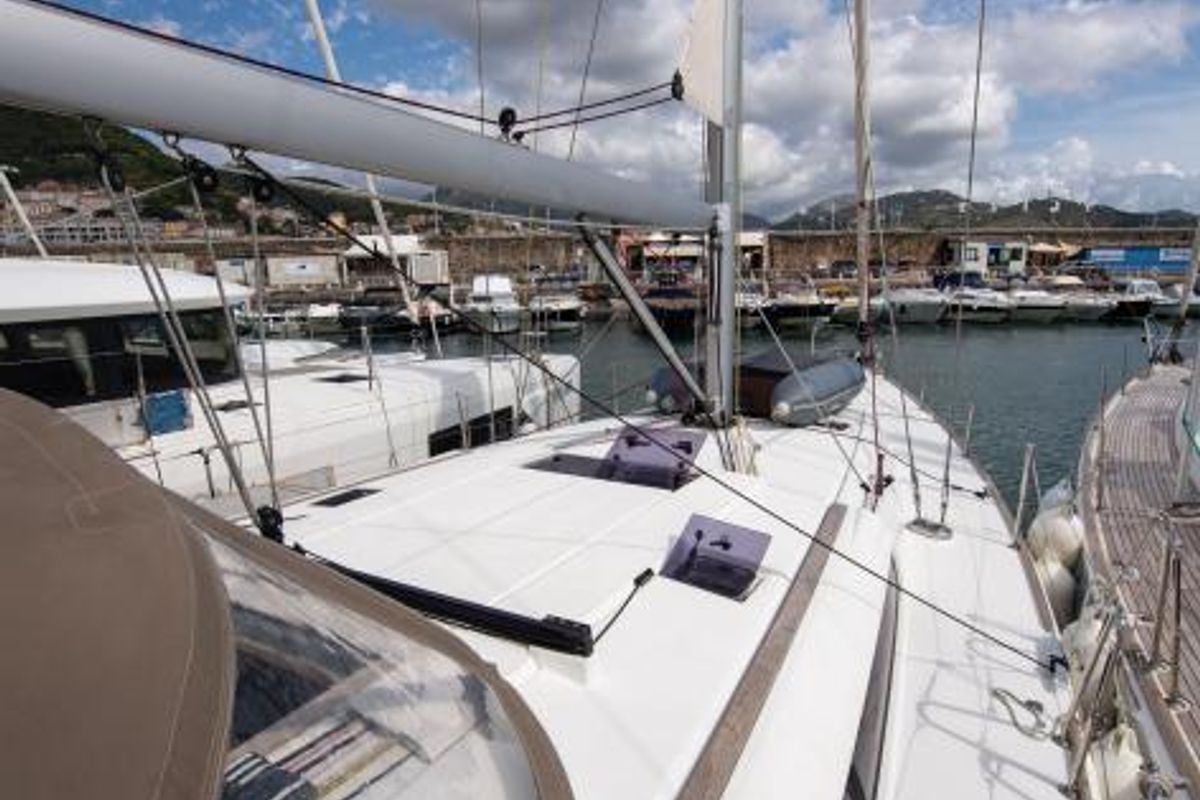 Cabin on Giovanna, a Jeanneau Sun Odyssey 519 sailboat at Salerno, Italy