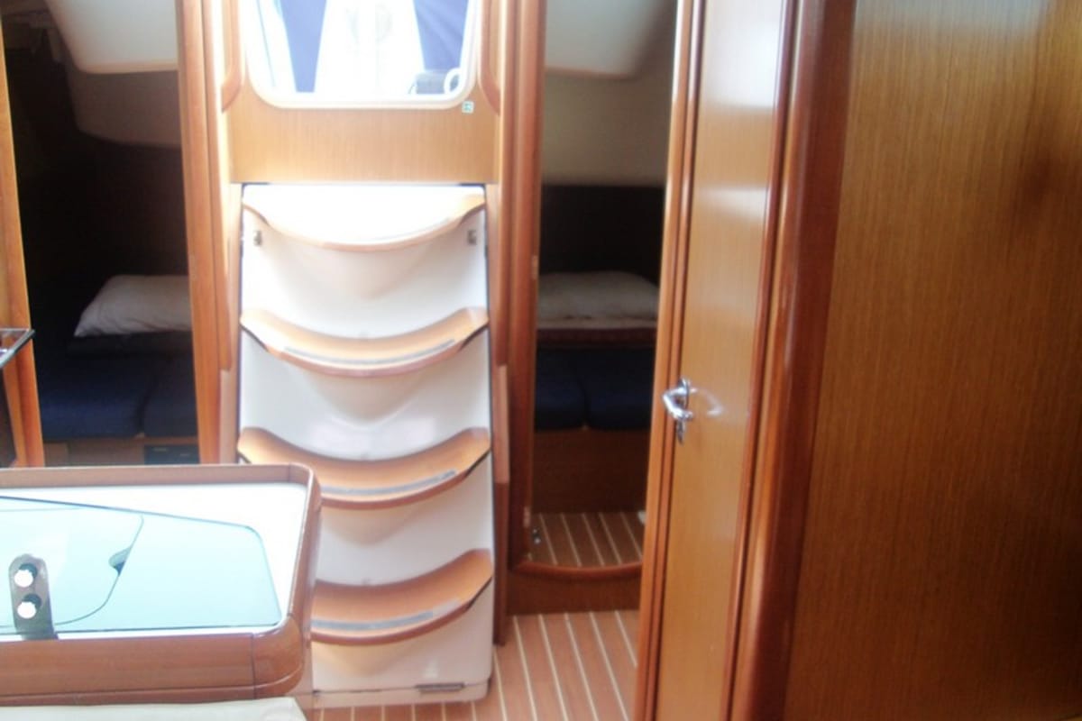 Cabin on Kos 36.2, a Jeanneau Sun Odyssey 36i sailboat at Municipal Unit of Lefkada, Greece